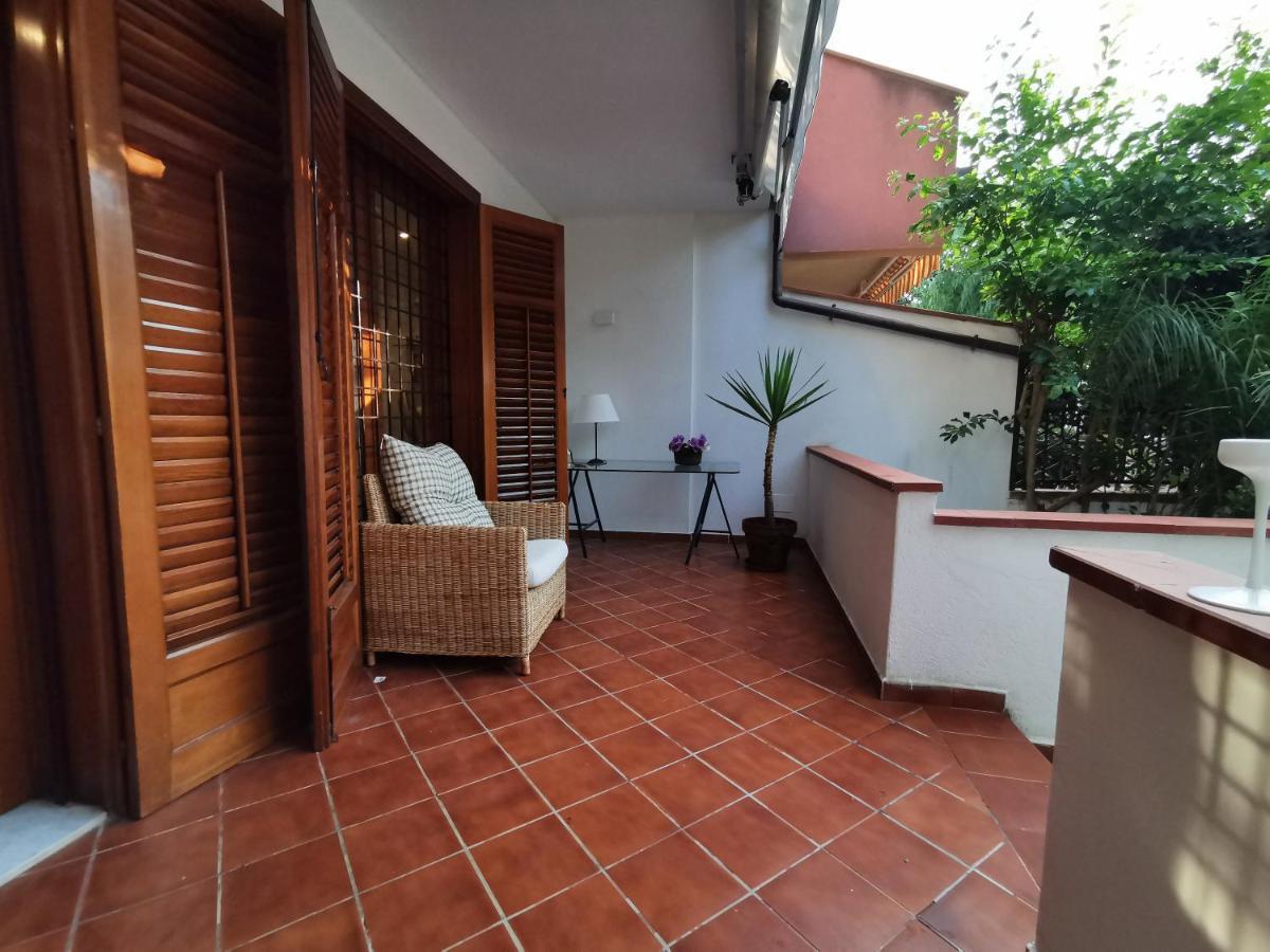 Villa Iris - Mondello Palermo Bagian luar foto