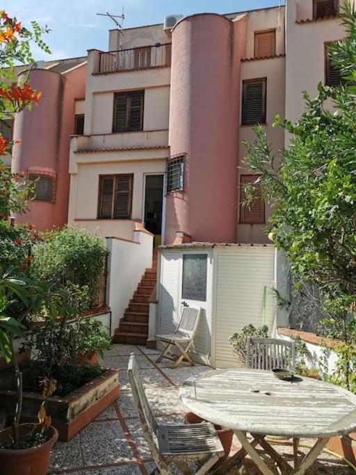 Villa Iris - Mondello Palermo Bagian luar foto