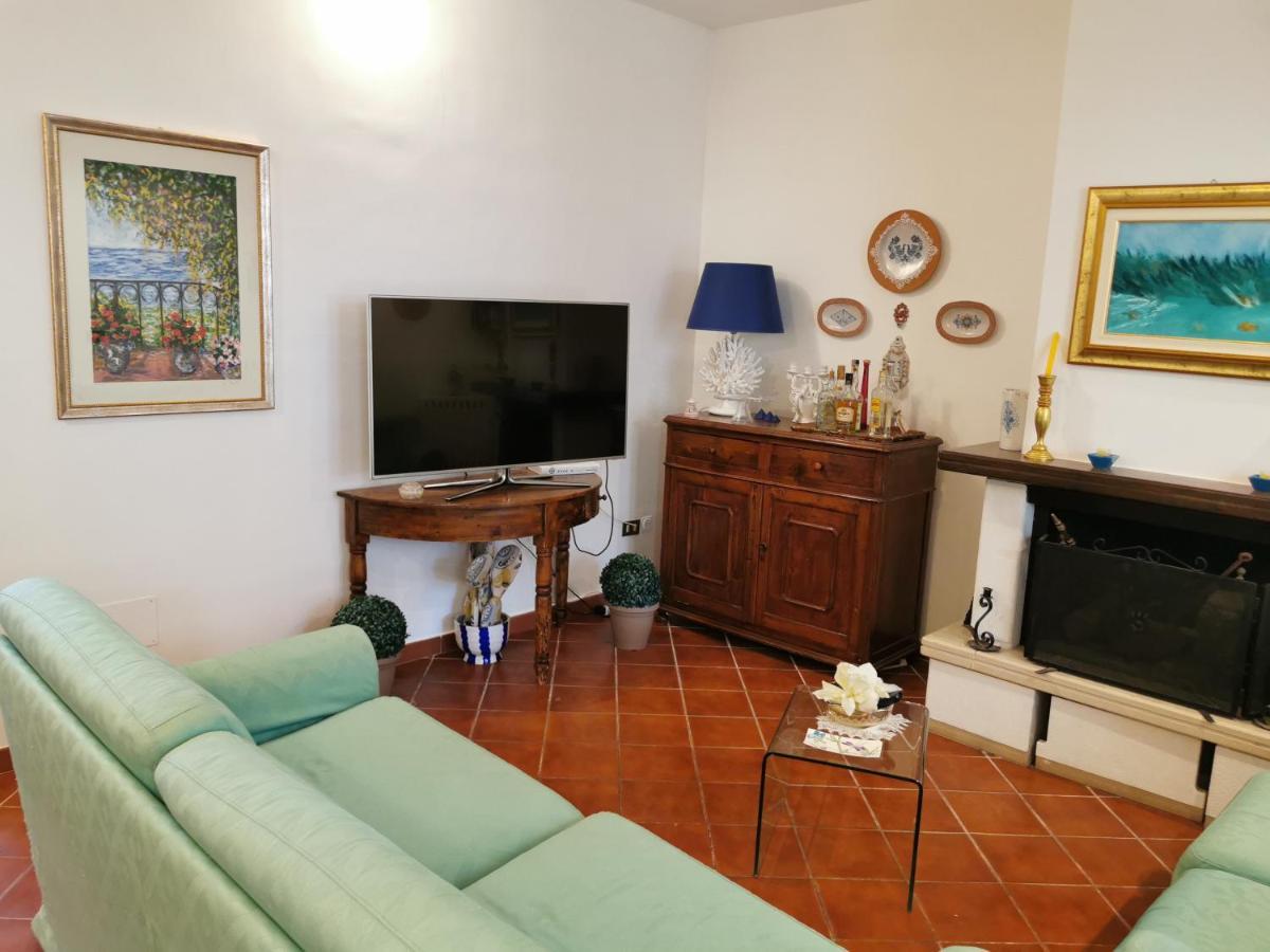 Villa Iris - Mondello Palermo Bagian luar foto